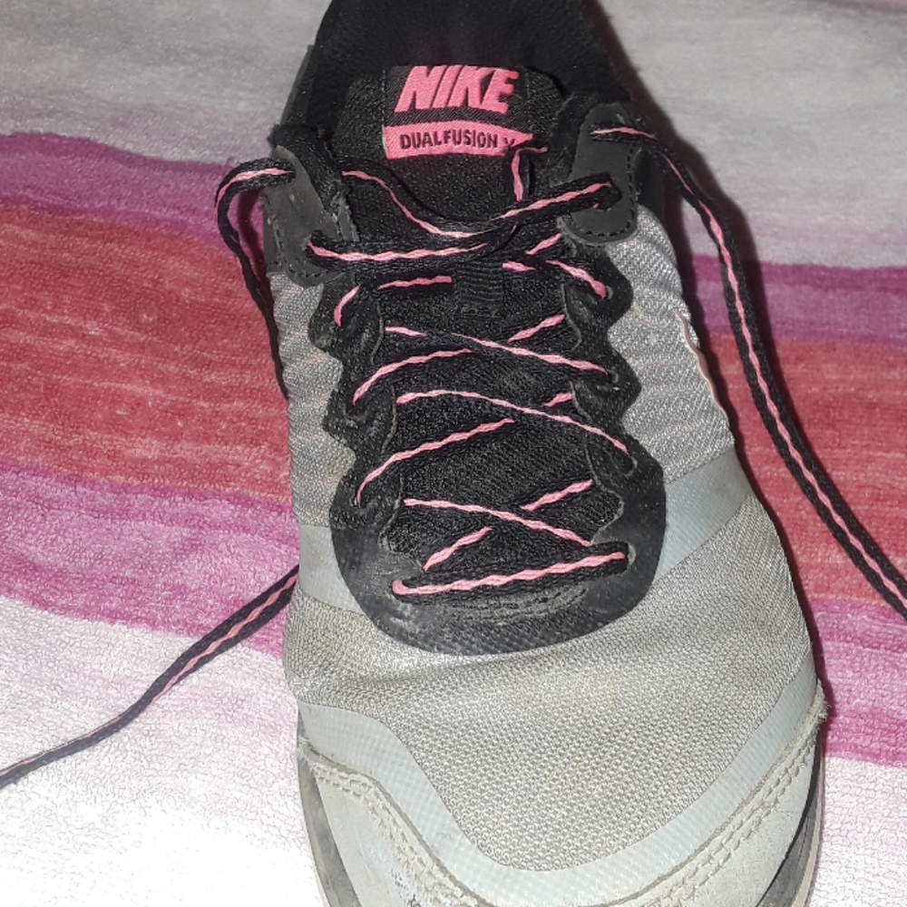 Shoes - Picture 3 of 6